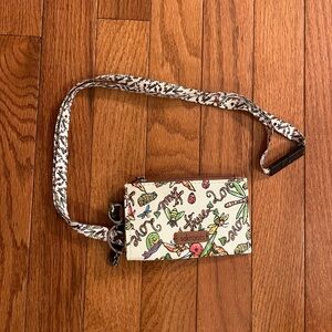 Sakroots ID Lanyard Card
Case Keychain Coin Purse